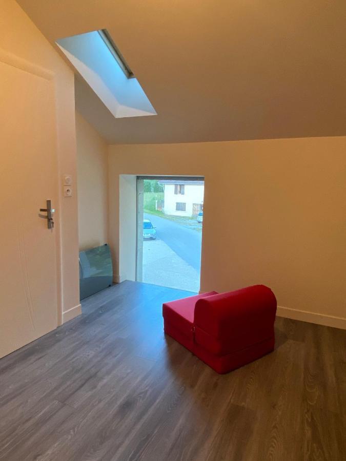 La Chambre Du Tonneau Montigny-sur-l'Ain 외부 사진