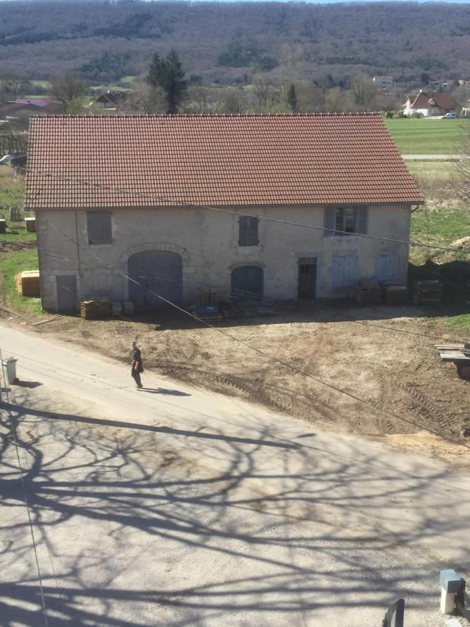 La Chambre Du Tonneau Montigny-sur-l'Ain 외부 사진
