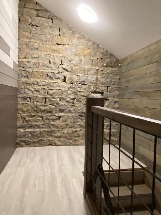La Chambre Du Tonneau Montigny-sur-l'Ain 외부 사진